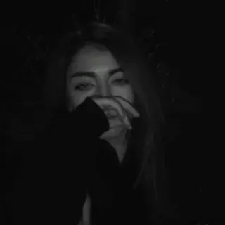 😪 vrouw, donker, portret, zwart wit, meisje, gezicht telegram sticker
