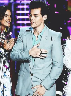 💴 Harry Styles chanteur, célébrité, acteur, homme, costume, mode telegram sticker