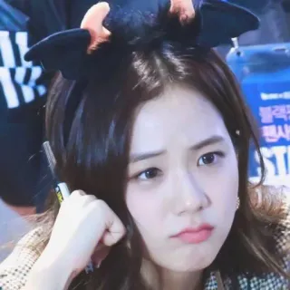 😕 Jisoo kpop, cantora, retrato, mulher, coreana, celebridade, idol telegram sticker