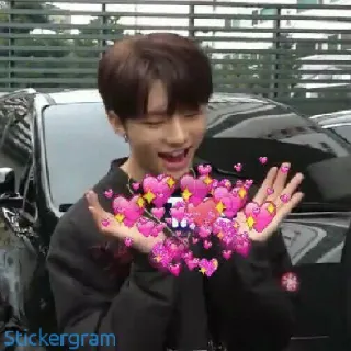 🥰 Stickergram harten, liefde, persoon, kpop, entertainment telegram sticker