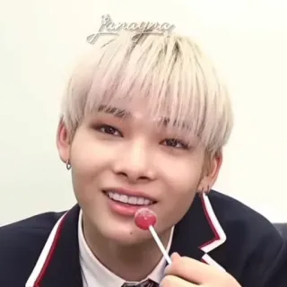 🥸 person, male, lollipop, portrait, smile, k-pop telegram sticker