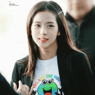 🦄 YOU ARE THE WORLD jisoo, kpop, blackpink, женщина, мир whatsapp sticker