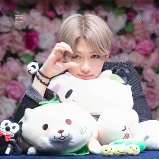 🎸 RAINBOW UNICORN pessoa, bichos de pelúcia, flores, unicórnio arco-íris, kpop, idol telegram sticker