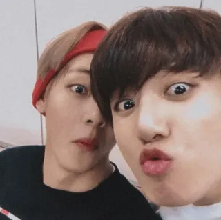 🐰 Selfie, Persone, Espressioni, Amicizia, Gioventù telegram sticker