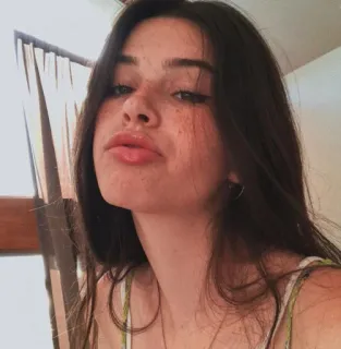 ✨ Selfie, Mujer, Retrato, Chica, Morena, Pecas telegram sticker