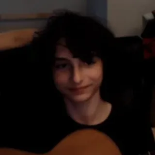 🙂 Finn Wolfhard attore, musicista, celebrità, Finn Wolfhard telegram sticker