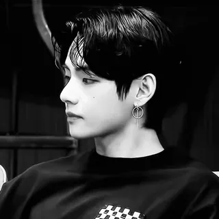💳 V kpop, bts, v, singer, idol, black and white telegram sticker