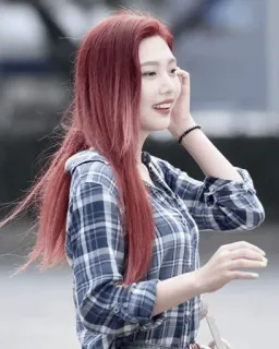 🥀 wanita, potret, rambut merah, kemeja kotak-kotak, korea telegram sticker
