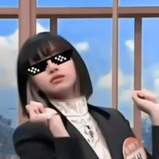 🍓 Lisa Lisa, K-pop, Blackpink, lunettes de soleil, célébrité, cool telegram sticker