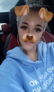 ☁️ phụ nữ, filter chó, selfie, chân dung, khuyên tai tròn, áo hoodie telegram sticker