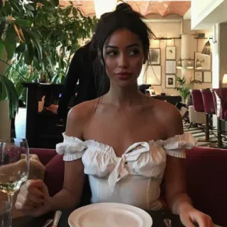 🍥 vrouw, restaurant, eten, mode, portret telegram sticker