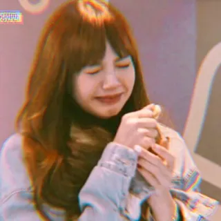 🐣 Lisa weinen, traurig, kpop, sänger, lisa, blackpink telegram sticker