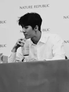 ➖ NATURE REPUBLIC K-pop, Coreia, Idol, Cosméticos, Moda, Beleza telegram sticker