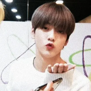 🎐 kpop, menino, homem, retrato, beijo, beijo no ar whatsapp sticker