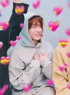 💖 hearts, love, affection, kpop, smile, hoodie, cute telegram sticker