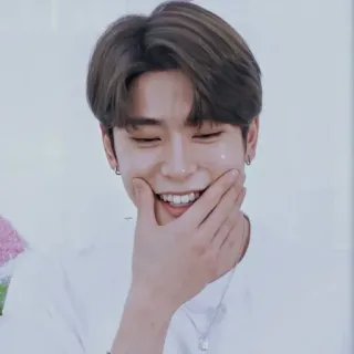 📸 男人, 微笑, 快乐, 韩国 telegram sticker