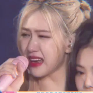 🍨 chorando, triste, mulher, emocional, cantora telegram sticker