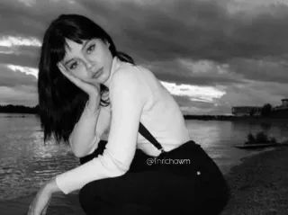 🗞 @fnrchawm portrait, black and white, woman, river, scenery, beauty telegram sticker