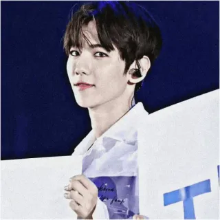 🥂 Baekhyun แบคฮยอน, K-pop, นักร้อง, Kpop, ไอดอล telegram sticker