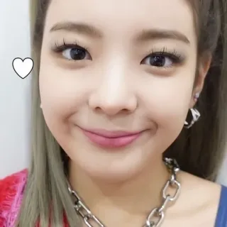 😊 kpop, frau, herz, lächeln, weiblich, porträt whatsapp sticker
