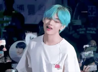 😄 V BTS, K-Pop, cantante, ídolo, fan, persona telegram sticker