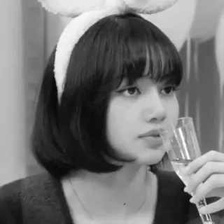 🌟 Lisa K-pop, Idol, Piosenkarz, Gwiazda, słodkie, Blackpink telegram sticker