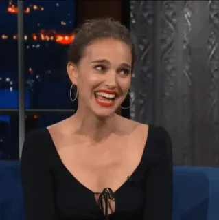 🍄 Natalie Portman celebridade, atriz, mulher, retrato, sorriso, linda telegram sticker