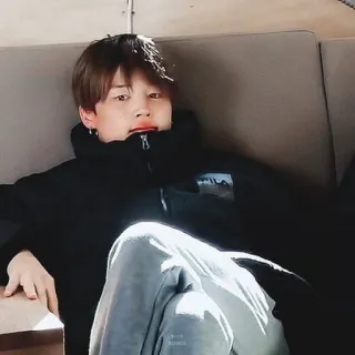 🍼 Jimin kpop, bts, ídolo, park jimin, cantante whatsapp sticker