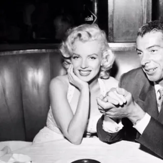 🥀 Marilyn Monroe Мэрилин Монро, актриса, блондинка, черно-белое, винтаж, знаменитость telegram sticker