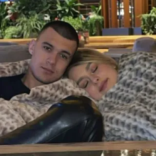 ☺ pessoas, casal, cobertor, interior, descanso telegram sticker