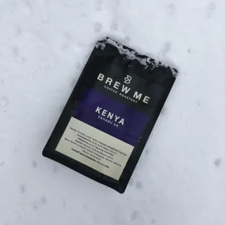 😅 BREW ME
COFFEE ROASTERY
KENYA
KABARU AA café, torrefação, quênia, grãos de café, bebida, saco de café whatsapp sticker