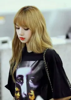 ❤️ femme, portrait, t-shirt noir, cheveux blonds, mode, style telegram sticker