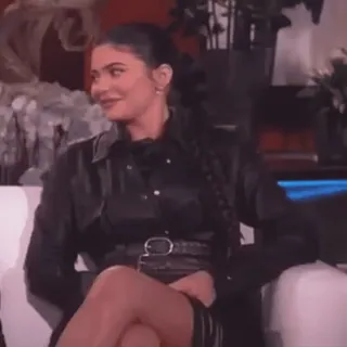 🚩 Kylie Jenner kylie jenner, celebridade, pessoa, mulher, talk show, programa de tv telegram sticker