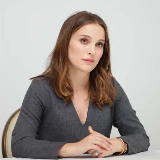 ❄️ Natalie Portman atriz, celebridade, mulher, retrato telegram sticker