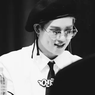 🌑 연습 韩式, 服装, 贝雷帽, 眼镜, 人物 telegram sticker