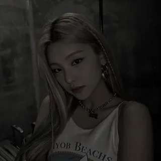 🥢 IYOB BEACHES portrait, femme, personne, plages, iyob whatsapp sticker