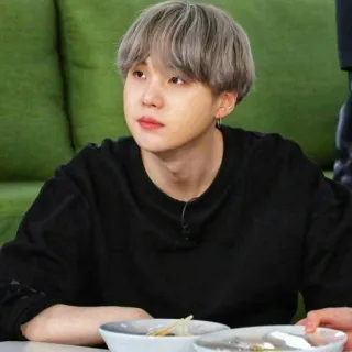 😐 Suga k팝, BTS, 민윤기, 가수, 연예인, 아이돌 whatsapp sticker