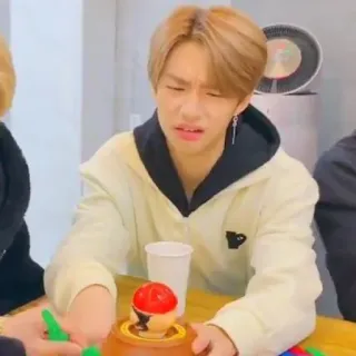 🍕 whatsapp sticker
