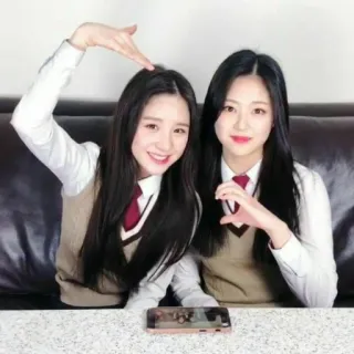 🥰 siswi, mahasiswi, Korea, wanita muda, seragam, persahabatan, remaja telegram sticker