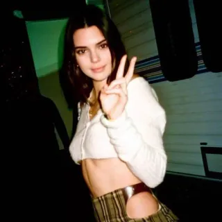 ✌ Kendall Jenner simbolo pace, modella, donna, celebrità, ritratto telegram sticker