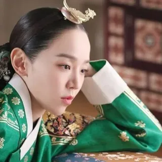 🤔 woman, queen, historical, korean, traditional clothing, portrait telegram sticker