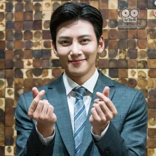 ❤️ korean, actor, finger heart, suit, man, smile telegram sticker