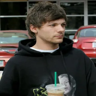 🖤 Louis Tomlinson музыкант, певец, One Direction, знаменитость, Starbucks, кофе telegram sticker