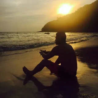 🌀 beach, sunset, silhouette, sea, ocean, man, reflection, sand telegram sticker