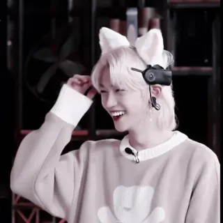 🐣 Felix K-Pop, Stray Kids, Idol, Felix, Hasenohren telegram sticker