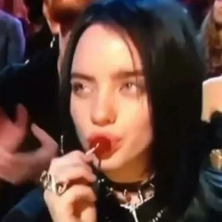 😗 Billie Eilish บิลลี ไอลิช, นักร้อง, อมยิ้ม, คนดัง, แกรมมี่, นักร้อง telegram sticker