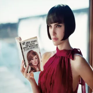 📖 Jean Shrimpton My Own Story: The Truth About Modelling MY OWN STORY
THE TRUTH ABOUT MODELLING
BY JEAN SHRIMPTON livre, mannequinat, Jean Shrimpton, autobiographie, mode, portrait telegram sticker