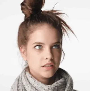 🌩 femme, portrait, écharpe, mode, mannequin, style whatsapp sticker
