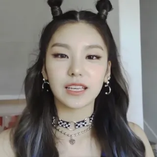 🌸 kpop, femme, mode, beauté, personne, femme, fille telegram sticker