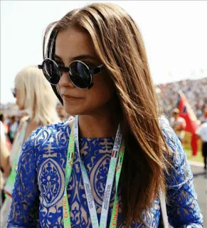 💫 woman, sunglasses, dress, portrait telegram sticker